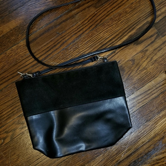*FREE Gift* H&M  Cross-body Purse - Picture 2 of 2